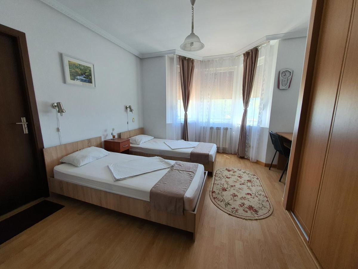 Pensiunea Stan Cisnădie Exterior foto
